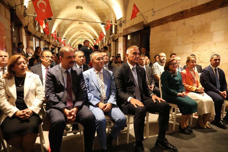 Bakan Ersoy: Yerin üzerindeki eserler kadar altındakilere de önem veriyoruz