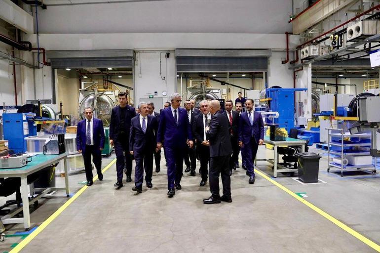 Bakan Memişoğlu, Şanghay’da bilim merkezini ziyaret etti