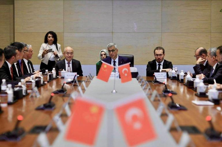 Bakan Memişoğlu, Şanghay’da bilim merkezini ziyaret etti