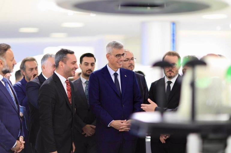 Bakan Memişoğlu, Şanghay’da bilim merkezini ziyaret etti