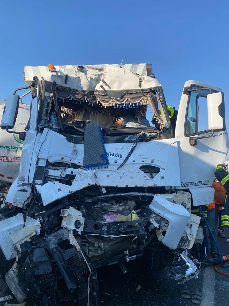 Tarsusta 5 aracın karıştığı zincirleme kaza: 1 yaralı