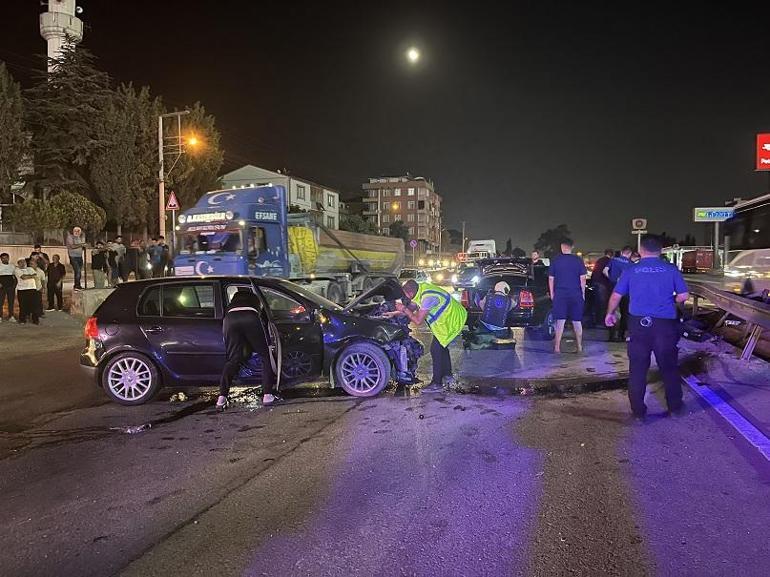 Kocaeli’de iki otomobil çarpıştı: 4 yaralı