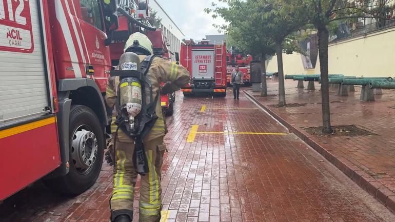 Şişli Cemal Reşit Rey Konser Salonu’nda çıkan yangın söndürüldü; 2 işçi dumandan etkilendi