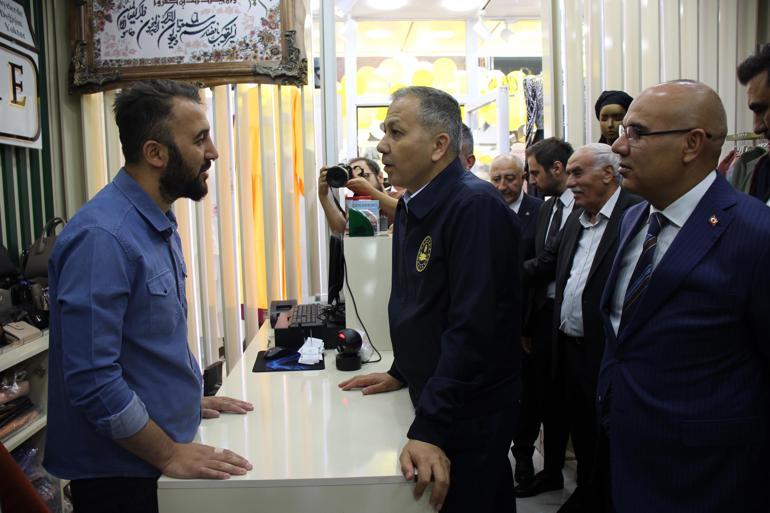 Bakan Yerlikaya: Demokrasi sokakta değil, sandıkta güçlenir