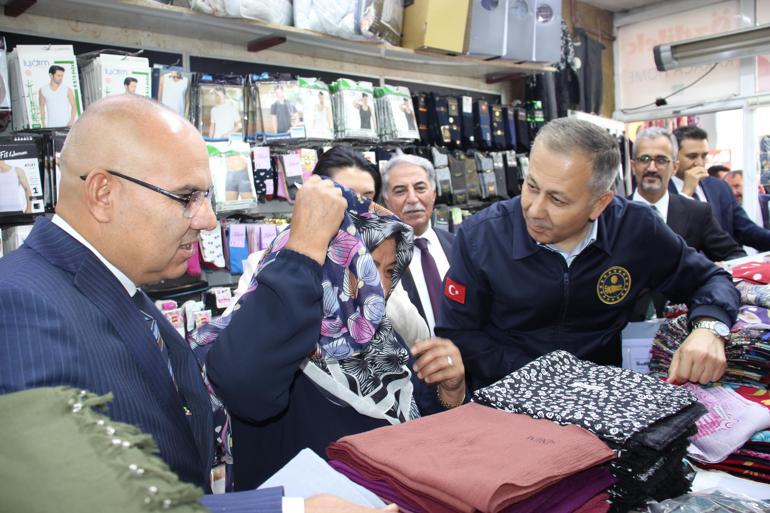 Bakan Yerlikaya: Demokrasi sokakta değil, sandıkta güçlenir