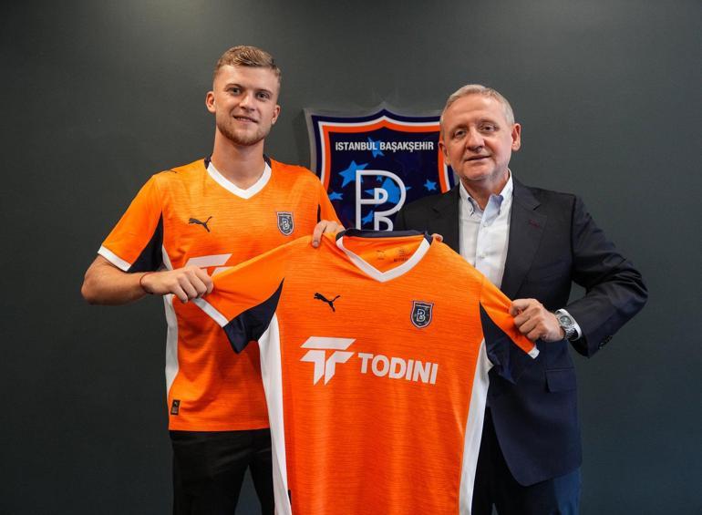 Başakşehir FK, Jakub Kaluzinski’yi kadrosuna kattığını duyurdu