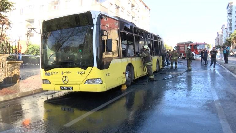 Ümraniyede İETT otobüsü alev alev yandı; yolcular tahliye edildi