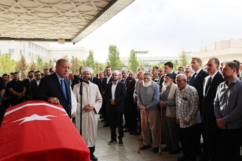 Cumhurbaşkanı Erdoğan, başdanışmanı Kılıçın cenaze törenine katıldı