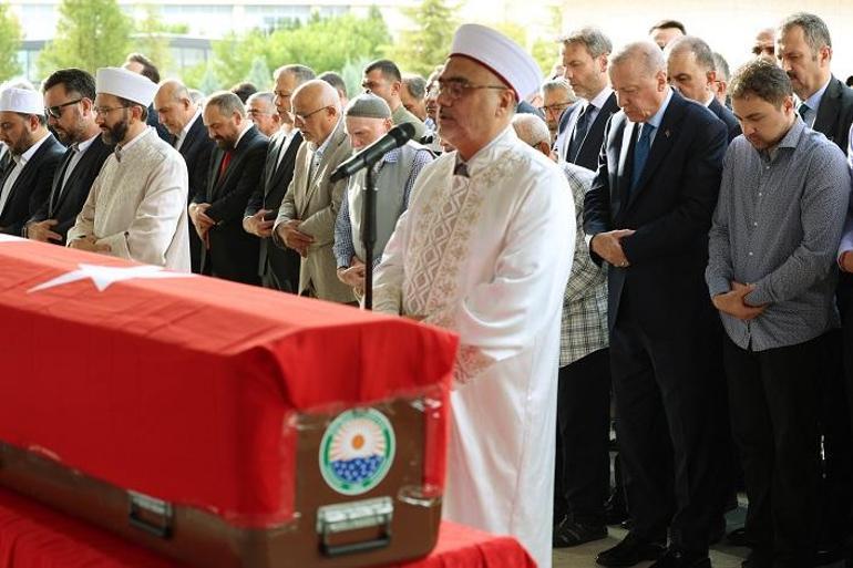 Cumhurbaşkanı Erdoğan, başdanışmanı Kılıçın cenaze törenine katıldı