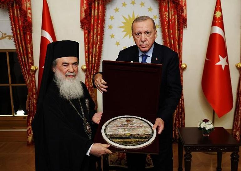 Cumhurbaşkanı Erdoğan, Kudüs Rum Ortodoks Patriği Giannopoulosu kabul etti