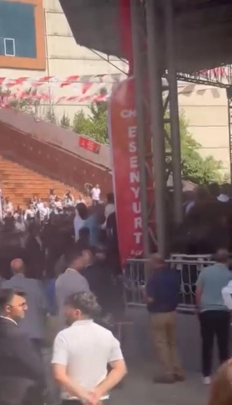 CHP Esenyurt İlçe Kongresinde kavga çıktı