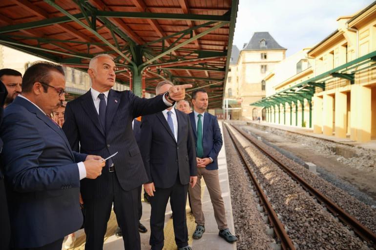 Bakan Ersoy: Tarihi Haydarpaşa Garı kültür ve sanatın merkezi olacak