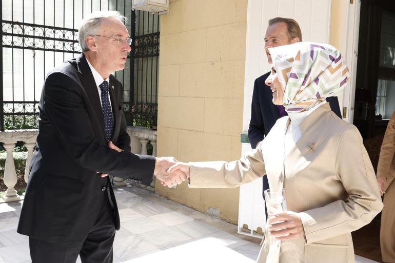 Bakan Göktaş, Frankofon büyükelçilerle görüştü