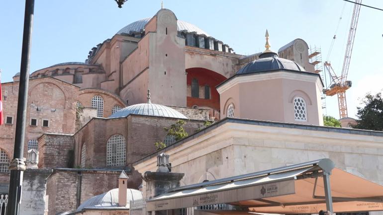 Vali Gül: Dijital İstanbul projesinde 603 camimize 225 türbemize karekod yerleştirildi