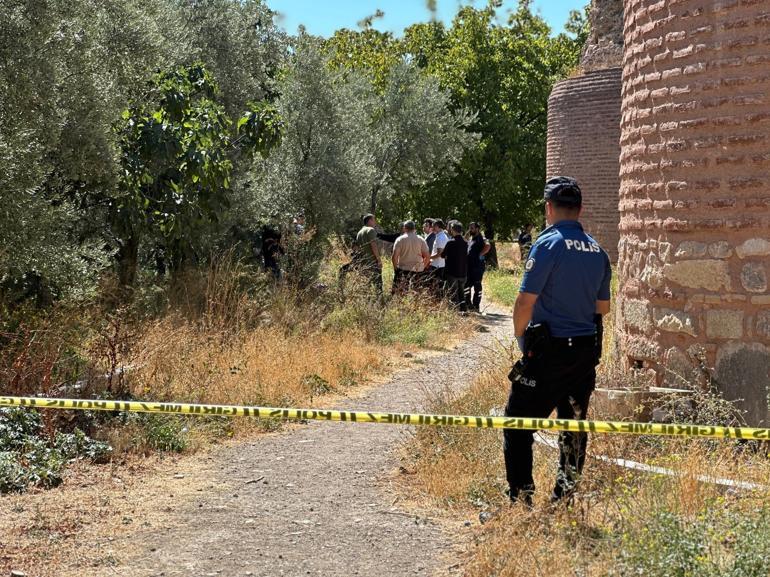 İznikte tarihi surların dibinde erkek cesedi bulundu