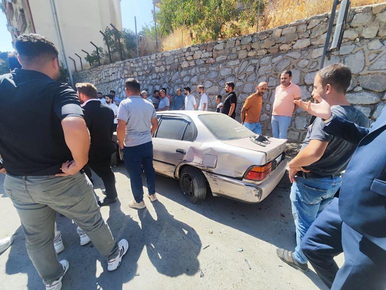Freni boşalan çekici, 5 araca çarptı; 3 yaralı