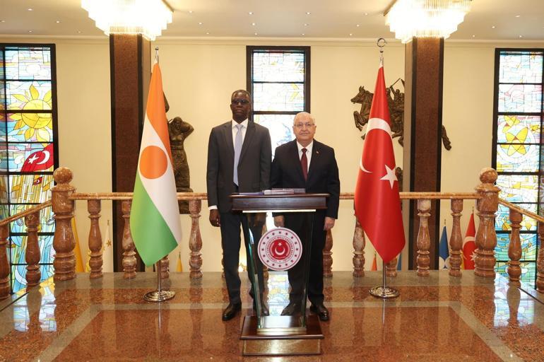 Bakan Güler, Nijerli mevkidaşı ile görüştü