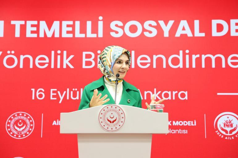 Bakan Göktaş, muhtarlarla bir araya geldi