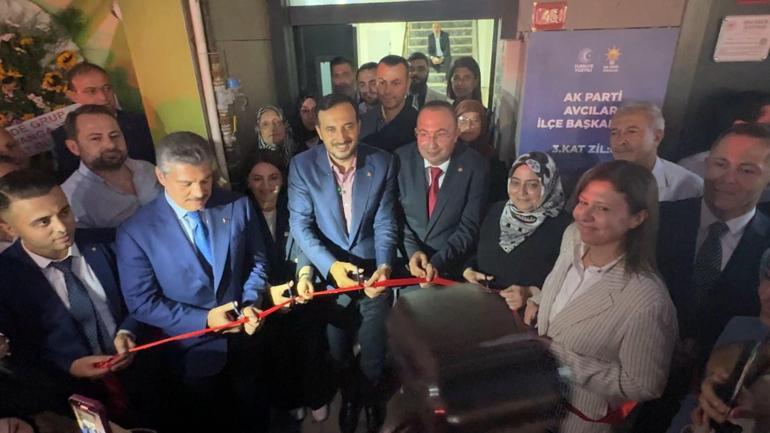 AK Parti Avcılarda yeni ilçe binasını açtı