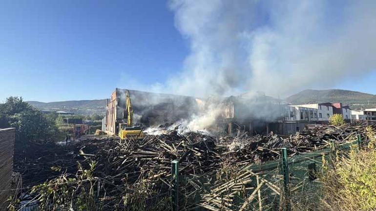 Kereste fabrikası yangınının nedeni araştırılıyor