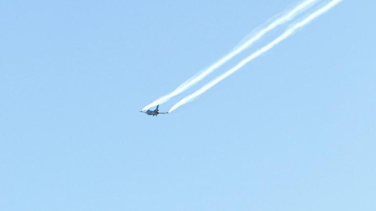 TEKNOFEST İstanbul’da uçuşlar başladı: SOLOTÜRK gökyüzünde