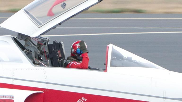 Türk Yıldızları İstanbul semalarında nefes kesti