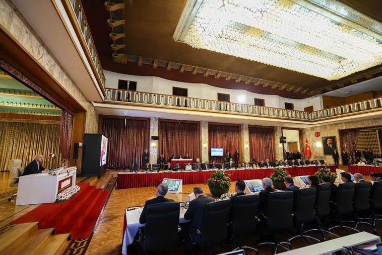 Terörsüz Türkiye komisyonu, akademisyenleri dinledi