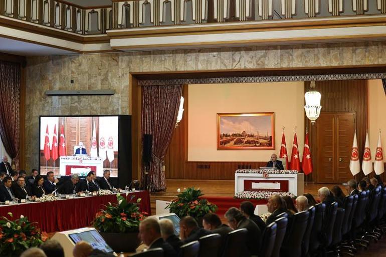 Terörsüz Türkiye komisyonu, akademisyenleri dinledi