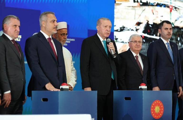 Cumhurbaşkanı Erdoğan: Kudüs-ü Şerifi namahrem ellerin kirletmesine izin vermeyiz