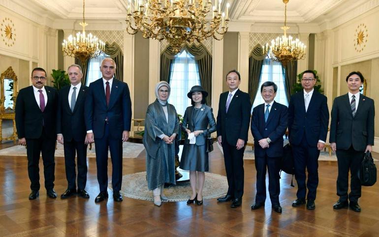 Emine Erdoğan, Japonya Altes Prensesi Mikasa ile bir araya geldi