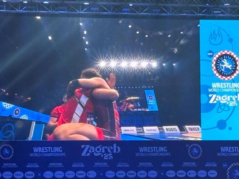 Nesrin Baş, Dünya Güreş Şampiyonası’nda finale çıktı