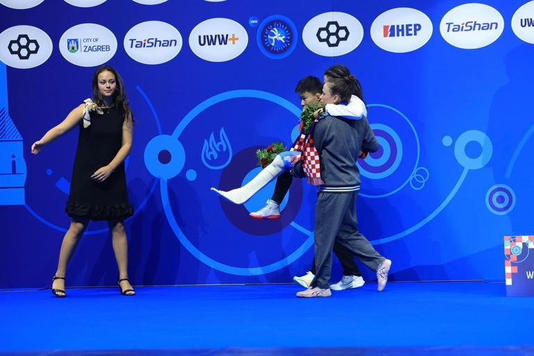 Evin Demirhan Yavuz sakatlığına rağmen bronz madalya kazandı