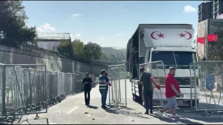 Gürsel Tekin: Her sabah bir yalanı bir iftirayı düzeltmekten yorulduk