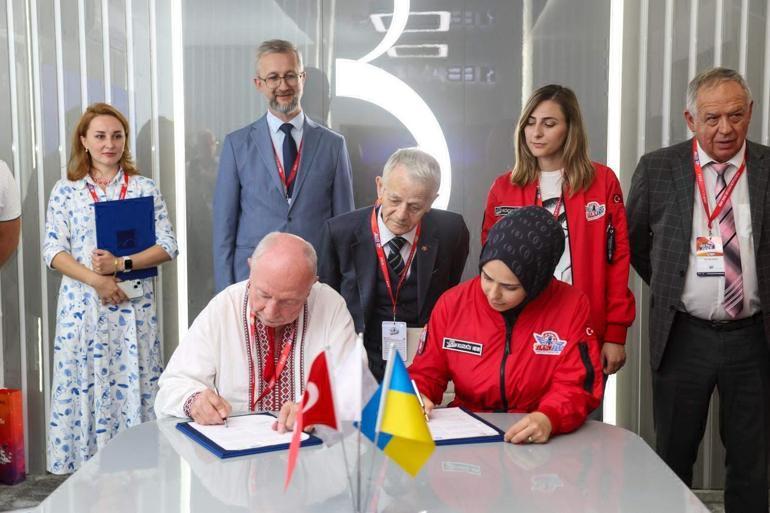 BAYKAR ve Junior Academy of Sciences of Ukraine arasında gençler için uluslararası bilim ortaklığı