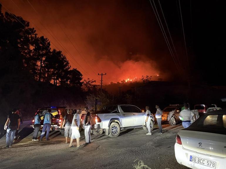 Antalyada orman yangını