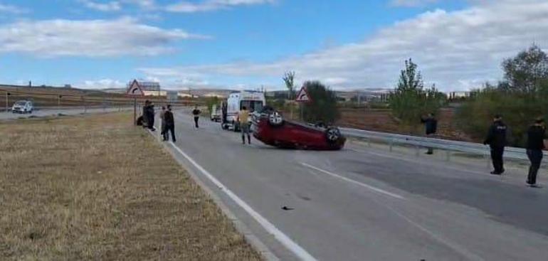 Çorumda 3 kişinin yaralandığı kaza kamerada
