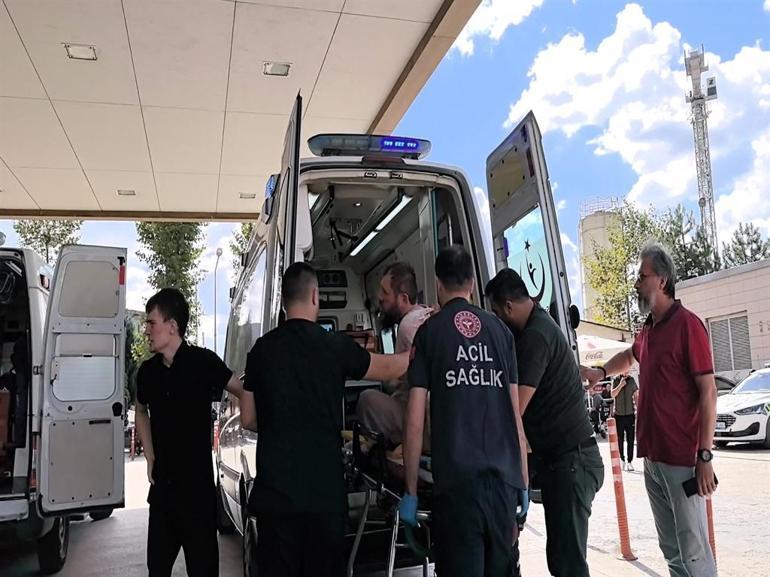 Park ettiği aracından indiği sırada yolcu minibüsü çarptı, ağır yaralandı