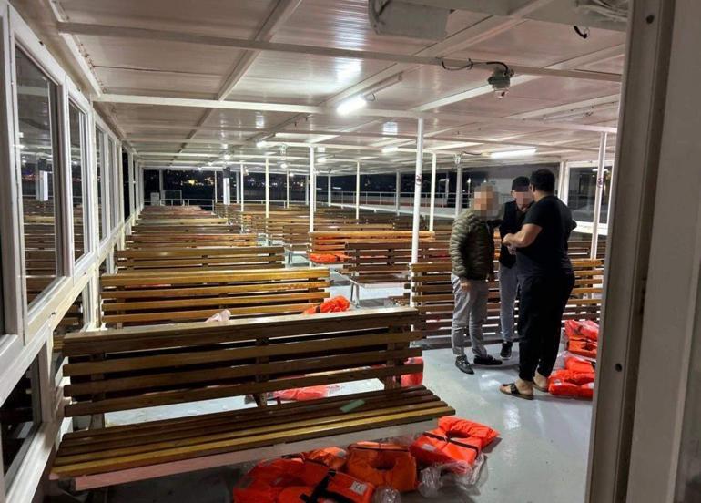 Beşiktaş - Üsküdar motoru, kuru yük gemisi ile çarpıştı: 12 yaralı