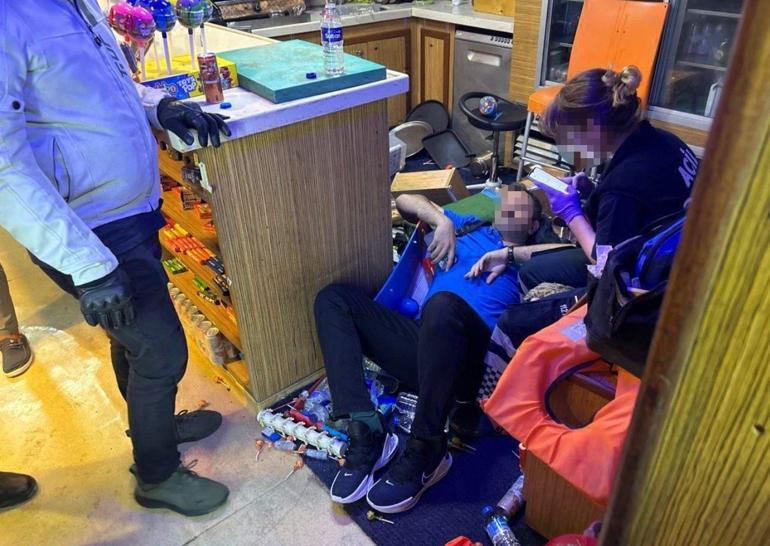 Beşiktaş - Üsküdar motoru, kuru yük gemisi ile çarpıştı: 12 yaralı