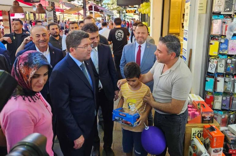 Bakan Tunç: Şehit ailelerimizi rencide edecek hiçbir tutum içerisinde olmayız