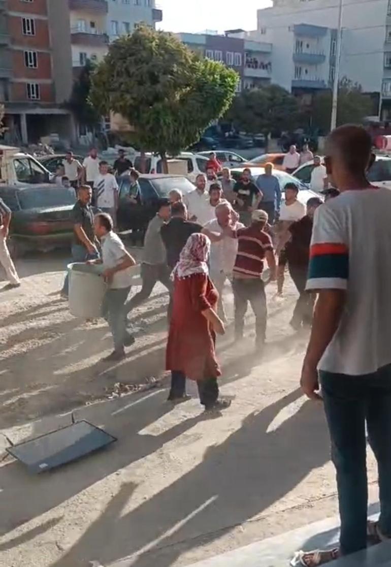 Batman’da iki grup arasında taş ve sopalı kavga kamerada