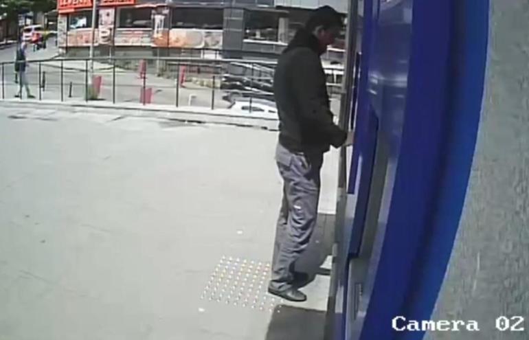 Kendilerini polis ve savcı olarak tanıtıp dolandırıcılık yapan 18 şüpheli tutuklandı