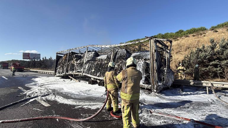 Sarıyerde TIR dorsesi alev alev yandı