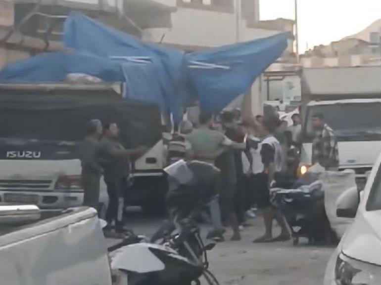 Hatay’da pazarcıların kavgası; 1 yaralı