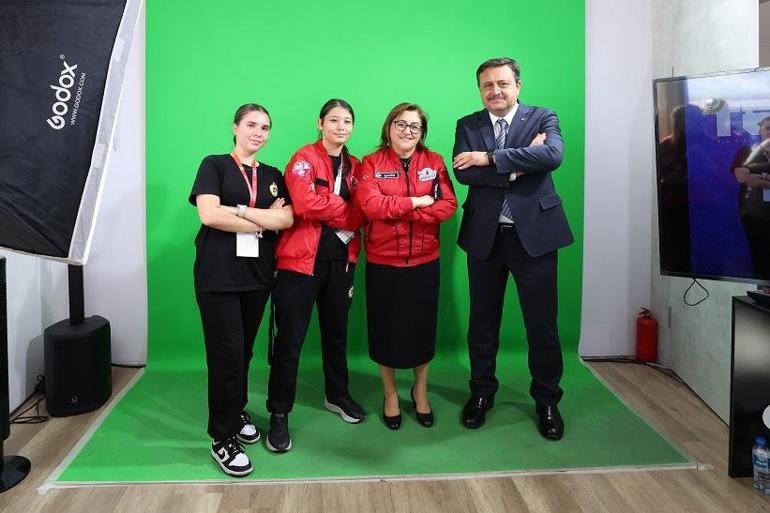 TEKNOFEST’te Demirören Medya standına yoğun ilgi