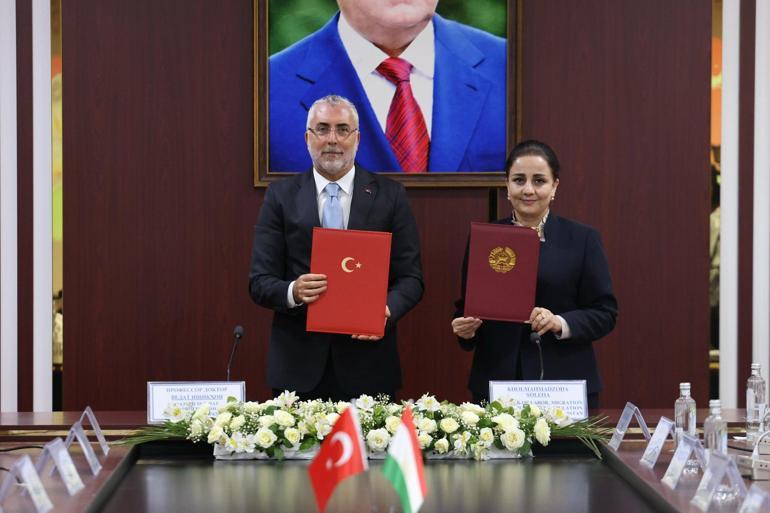 Bakan Işıkhan, Tacikistanda