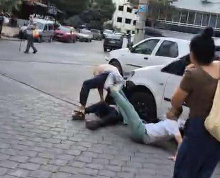 Denizli’de 3 kişinin yaralandığı kavga kamerada