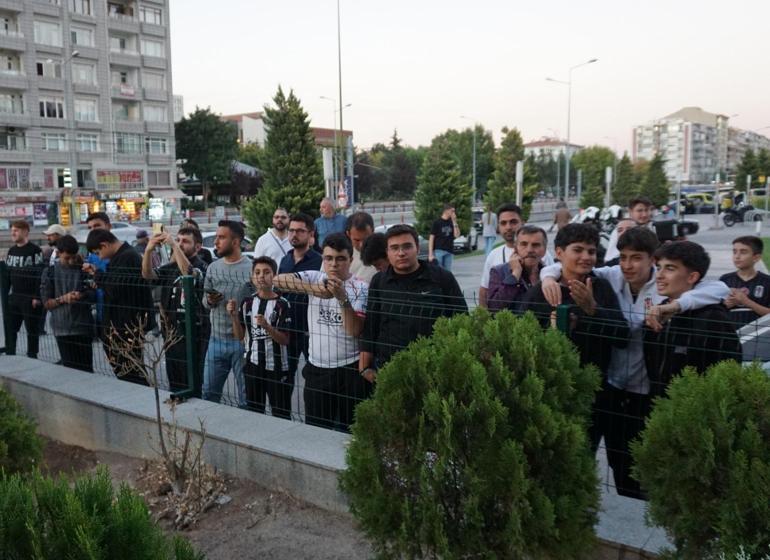 Beşiktaş kafilesi Kayseri’ye geldi