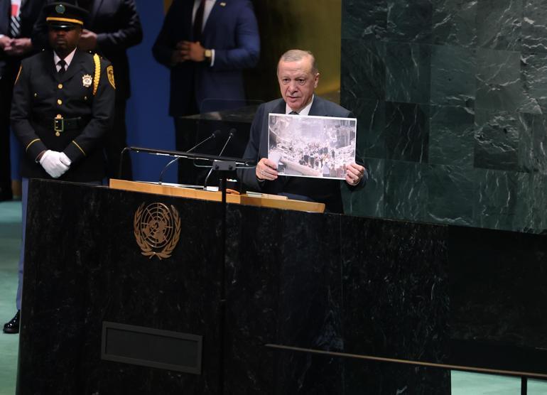 Cumhurbaşkanı Erdoğan: Gazze’de yaşanan barbarlığa karşı sesini yükseltmeyen herkes bu vahşetin sorumluluğuna ortaktır