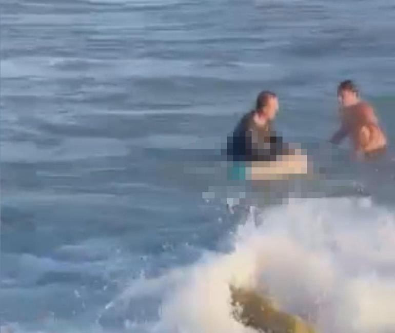 Arnavutköyde denizde kaybolan yabancı uyruklu kadın kurtarıldı, yanındaki erkek hayatını kaybetti